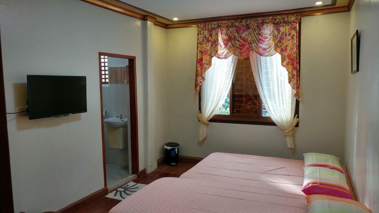 Casa Familya Hotel Batac Bagian luar foto